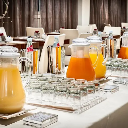 Crowne Plaza By Ihg Hotel Mediolan