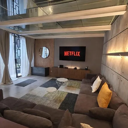 Design With Private Pool Exclusive Use - Stelvio 21 דירה