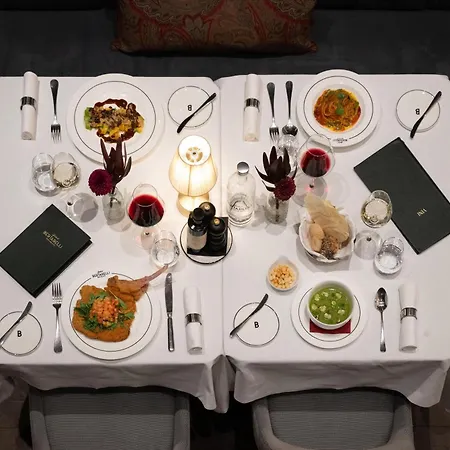 Palazzo Touring Club Milan, A Radisson Collection Милан
