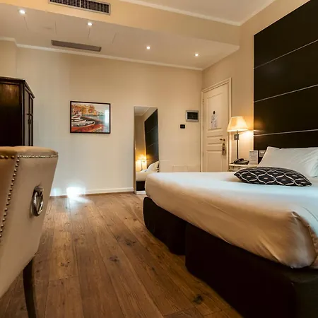 Townhouse 33 Boutique Hotel