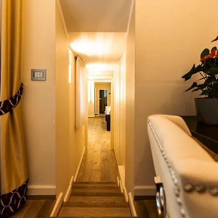 Townhouse 33 Boutique Hotel 4*