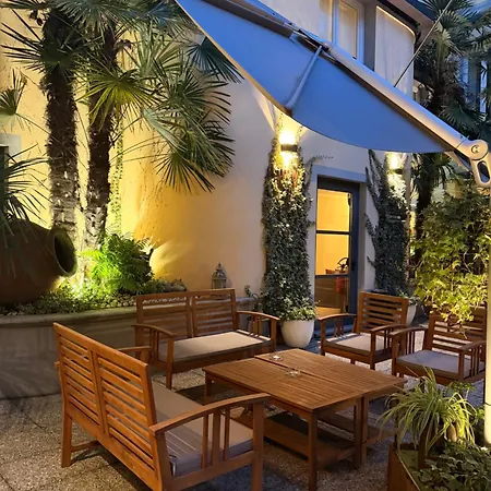 Townhouse 33 Boutique 4*