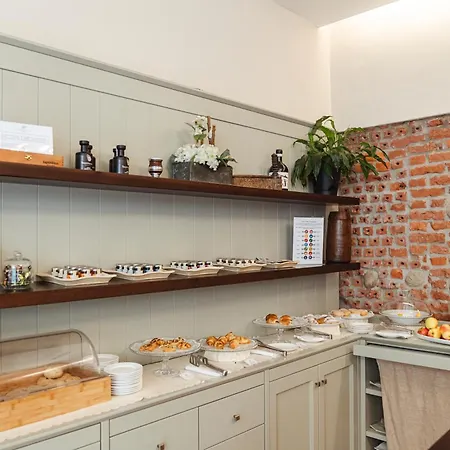 Townhouse 33 Boutique Hotel 4*