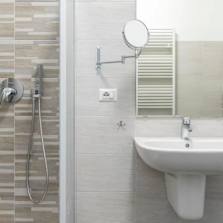 Leader - Monzino - Msg Arena - Linate -