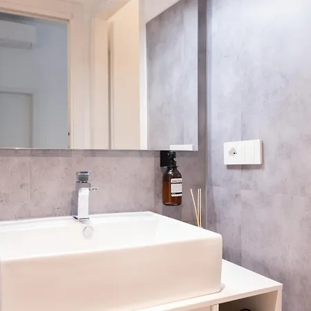 Spacious Design 4*