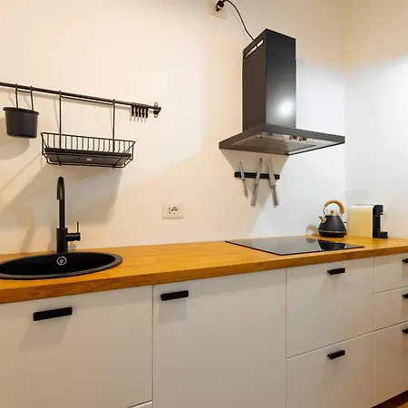 Spacious Design 4* Milano