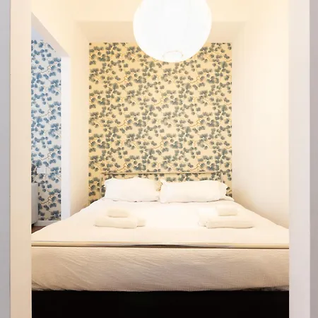 Spacious Design 4* Milano