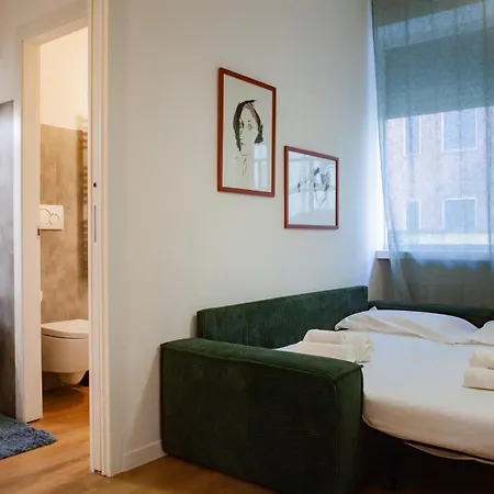 Spacious Design 4* Milano