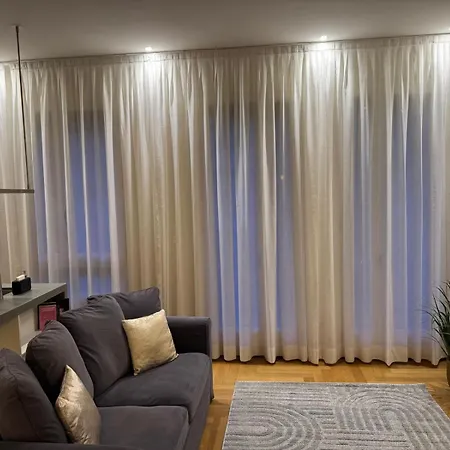 Manzoni 44 Апартаменты *