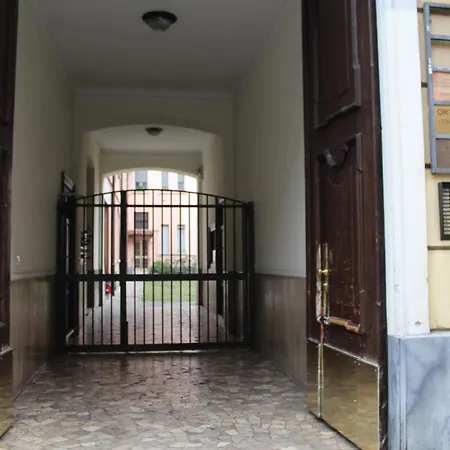 Marghera 10 The Milanese Experience Διαμέρισμα *