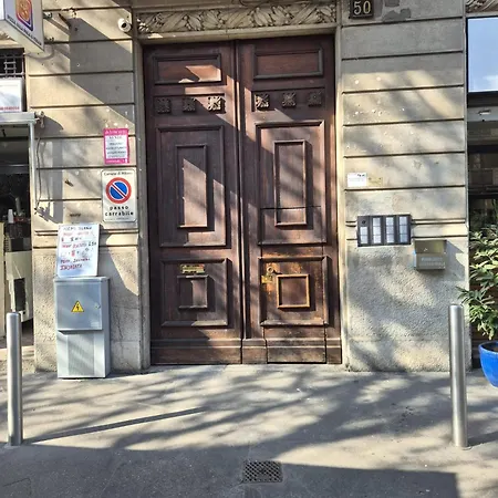 Claire - De Angeli Metro & Citylife Milan