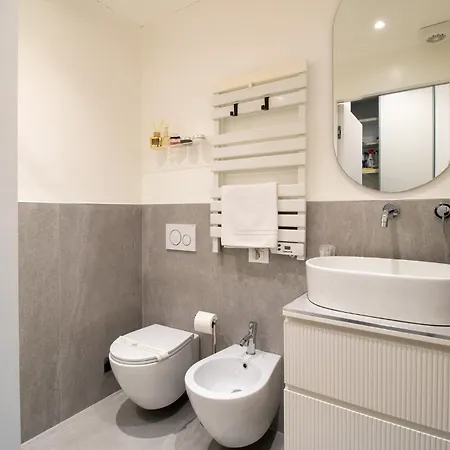 Stylish Flat, Milan City Center, Porta Venezia, Fast Wifi, Ac, Metro *