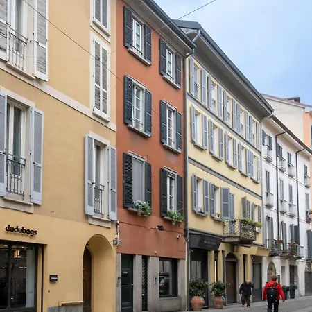 Lejlighed Splendido In Via Madonnina, Zona Brera