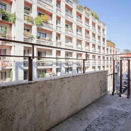 Morozzo1939 - Elegance Near The Duomo Apartment