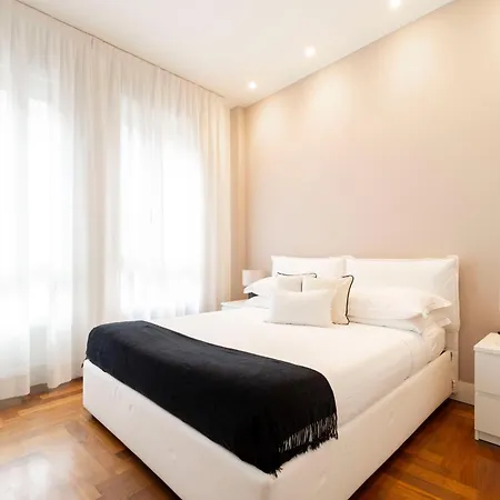 Manzoni 44 Милан