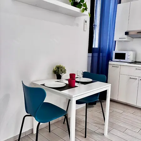 Habesha Flats - A Quiet Retreat Just Steps From The Metro M1 * ميلان