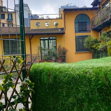 Appartamento Isola Metro 20m Modern Balcony Arthome Milano