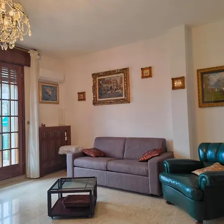 Апартаменты Attico Lux - Penthouse With Garage Next To The Metro *