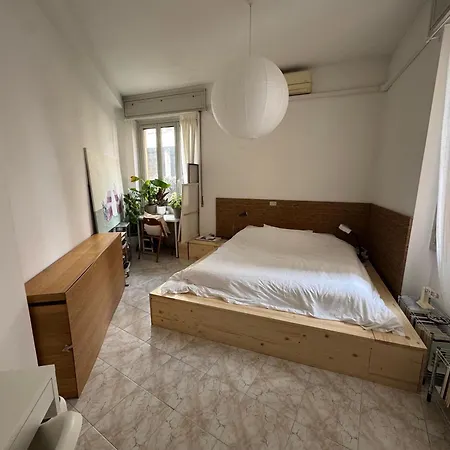 Entire Private 12 Minutes From Duomo Lejlighed