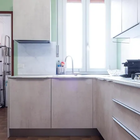 شقة Orea Spiti - Modern Rosselli ميلان