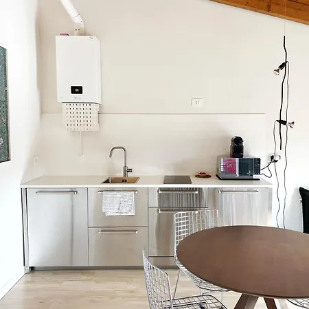 Nolo Urban Loft Milan-metro M1 Pasteur Milan