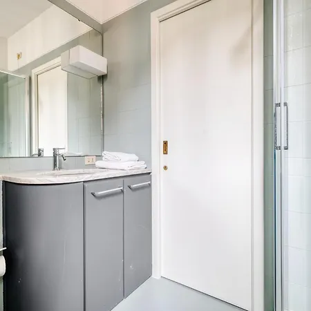 Apartment Design In Porta Venezia *