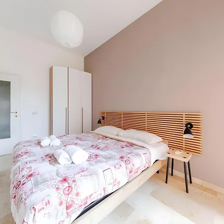 Chic & Modern Flat Navigli Милан
