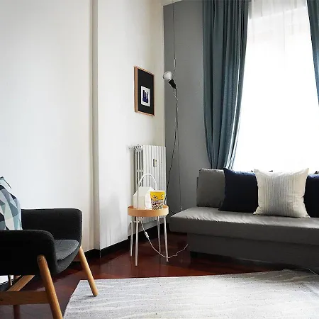 10 Min - Bright & Modern, Up To 5 Beds * Milánó