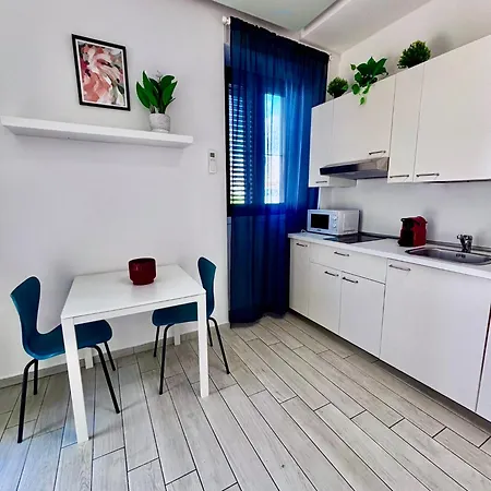 Habesha Flats - A Quiet Retreat Just Steps From The Metro M1 * ميلان