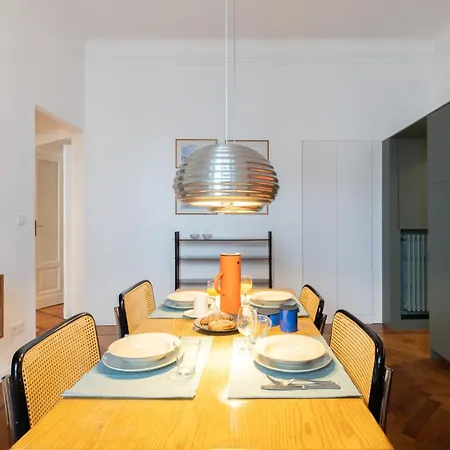 Chic Design 80 Sqm - Sleeps 6 - Metro 2 Min *