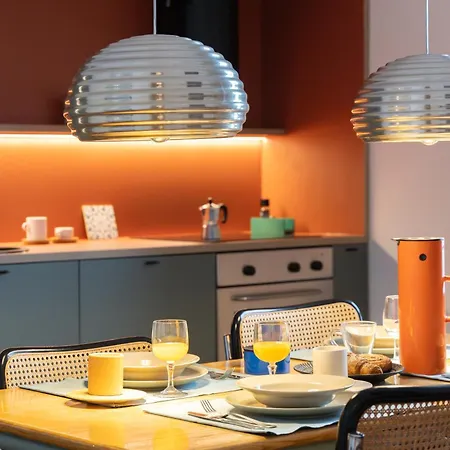 Chic Design 80 Sqm - Sleeps 6 - Metro 2 Min Διαμέρισμα Μιλάνο