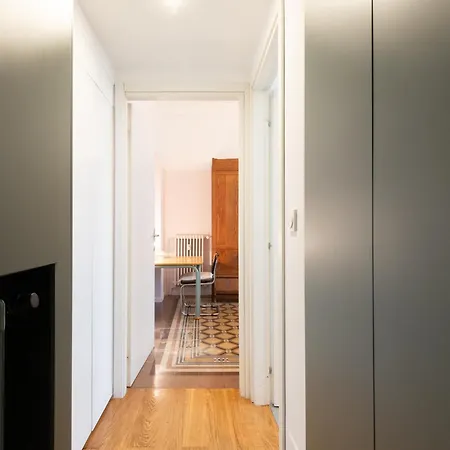 Chic Design 80 Sqm - Sleeps 6 - Metro 2 Min