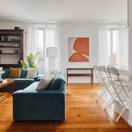 Design In Porta Venezia Apartment Milan