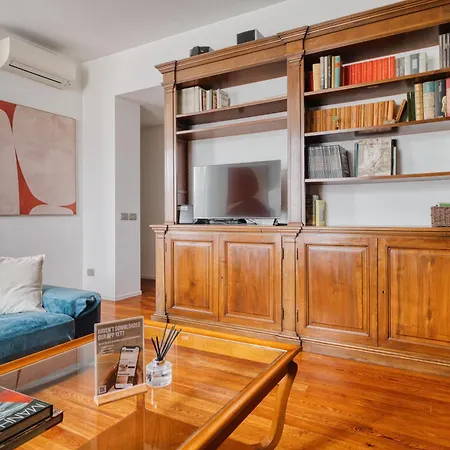 Apartment Design In Porta Venezia Milan