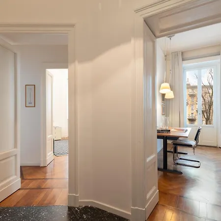 Chic Design 80 Sqm - Sleeps 6 - Metro 2 Min *