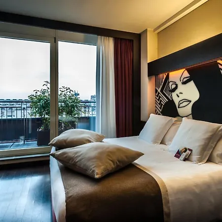 Crowne Plaza By Ihg Отель 4*