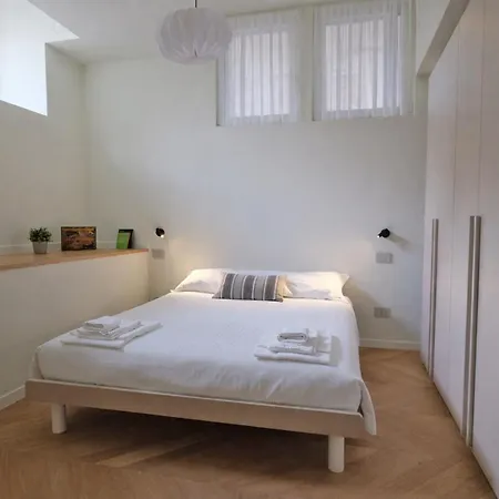 Navigli - Via Tortona Appartement Milaan