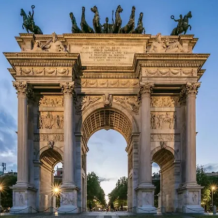 Urban Oasis Arco Della Pace - September Special Monza Gp & Mfw - 2Br 2Ba *