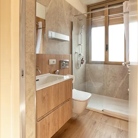 Lunigiana Stazione * Milano