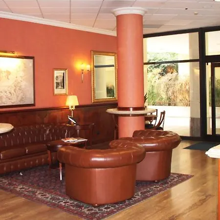 מלון Atahotel De Angeli 4*