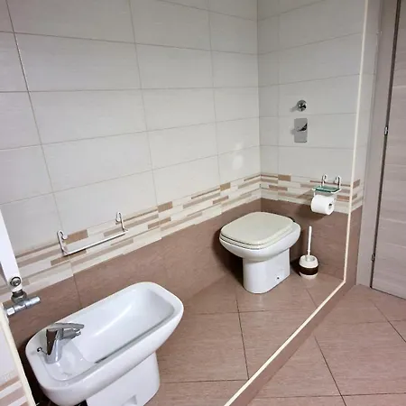 Comfy Penthouse Lägenhet Milano