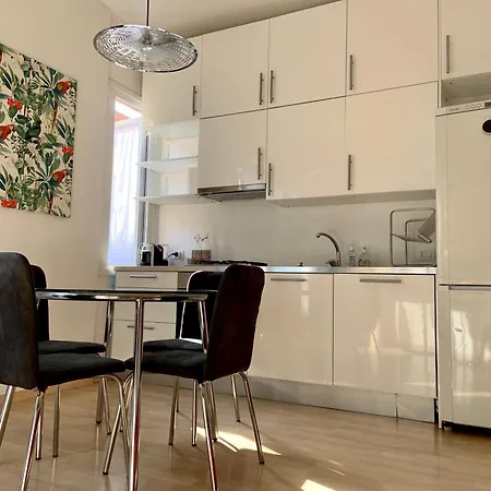 Cozy Tortona Navigli Lägenhet Milano