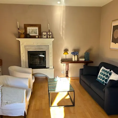 Apartment Claire - De Angeli Metro & Citylife Milan