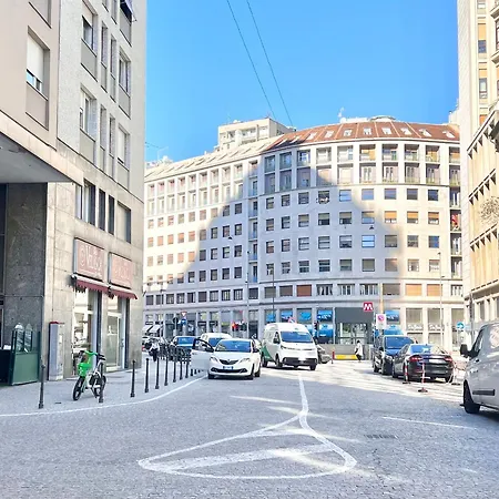 5 Min Walk To Duomo Petite Loft! Appartamento Milano