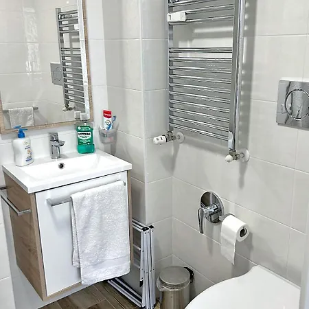 Casa Dimi - 2 Bedroom 2 En-suite Bath, 2 Min M5, Smart Lock *