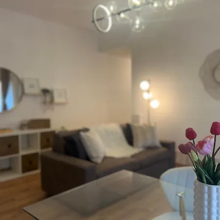 Appartamento Acasadiimma 5 Min Da Bocconi 3 Stops Duomo E Navigli Con Wifi E Balcone *