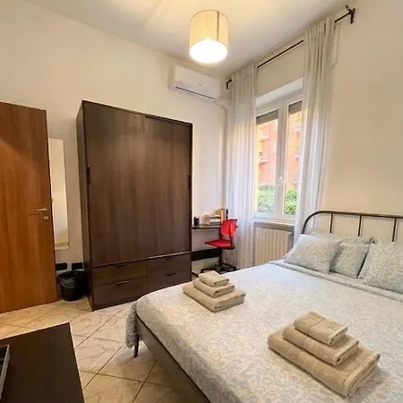 In Elegant Close To The Center *