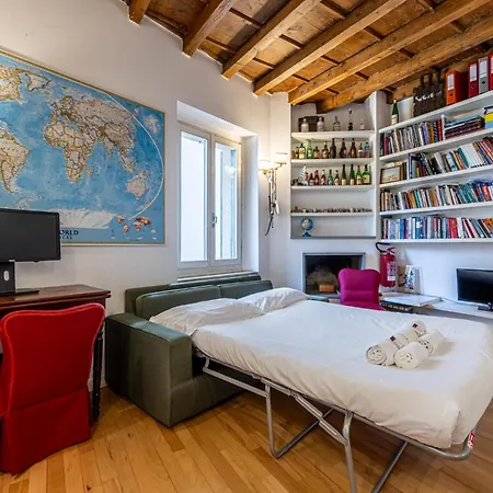 Navigli View Cozy Apartment *