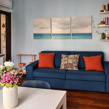 Апартаменты Blue Retreat Modern Near M4