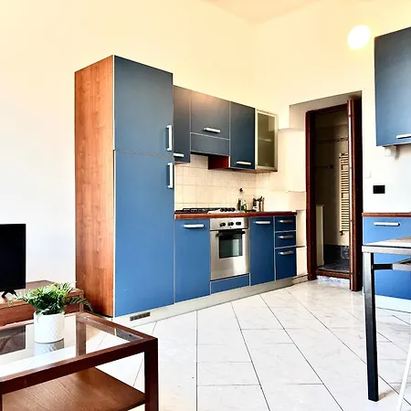 U66-porta Vittoria & Romana,duomo,centrale *